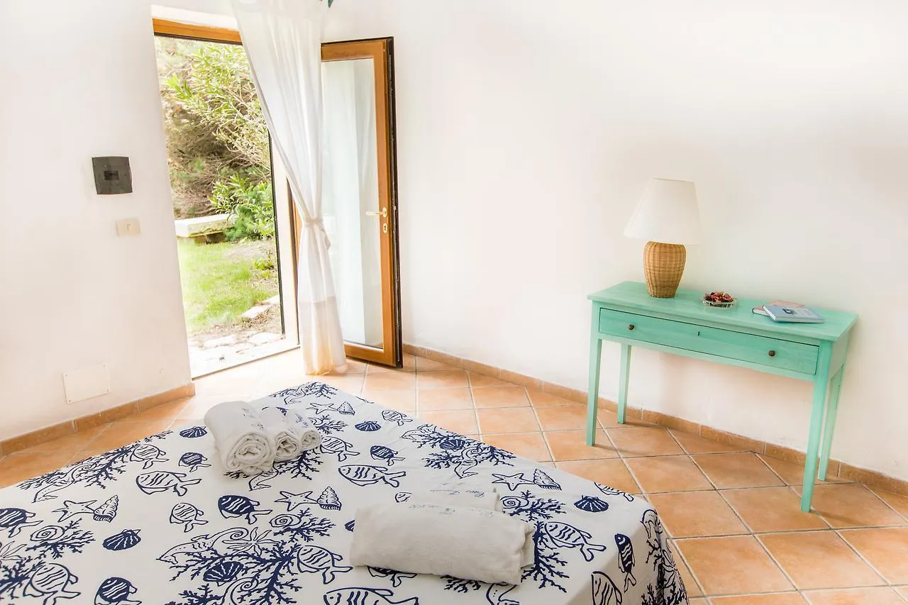 Aparthotel Residence Cava Francese La Maddalena  Italia
