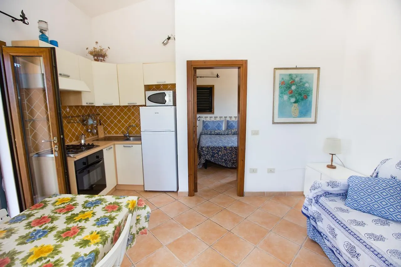 Residence Cava Francese La Maddalena  0*, La Maddalena (Sassari)